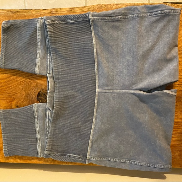 Lululemon Wunder Under Crop 23" *Ribbed
Washed Moon Blue - Picture 4 of 7